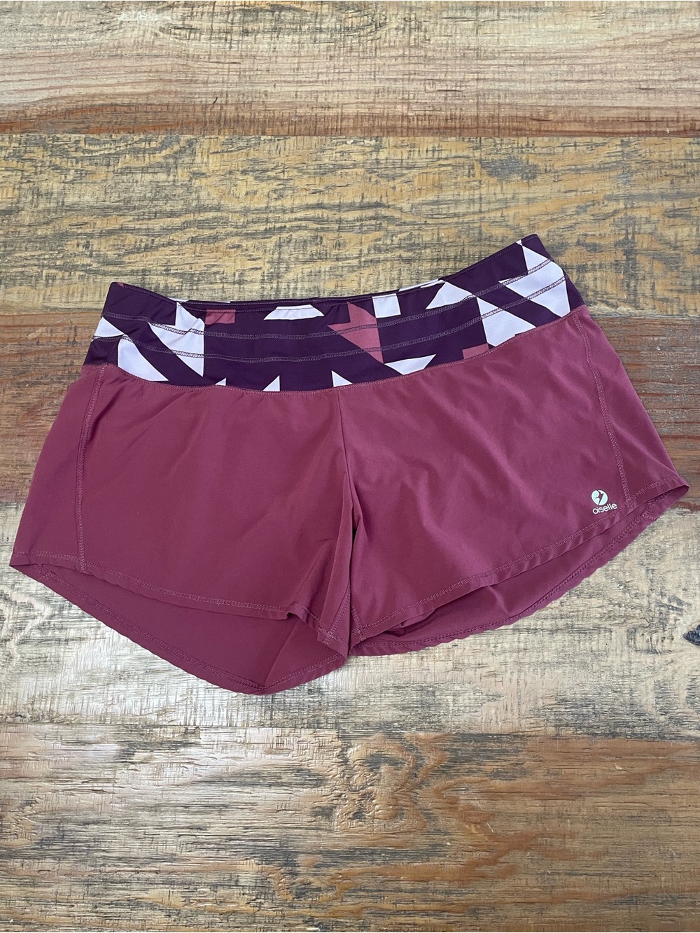 Oiselle Roga Shorts size 6 plum geometric running athletic